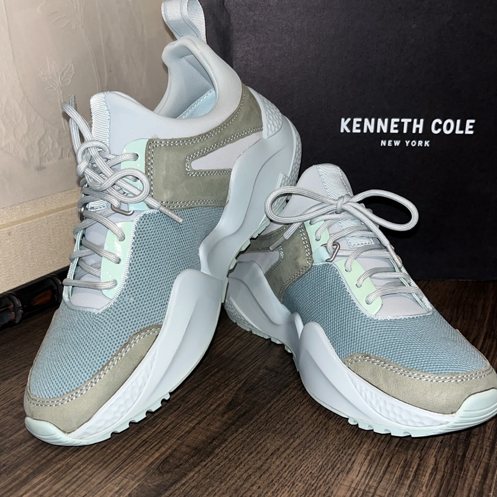 Kenneth Cole New York Women's Maddox Jogger Gray & Sage Sneaker Size 6.5 NIB